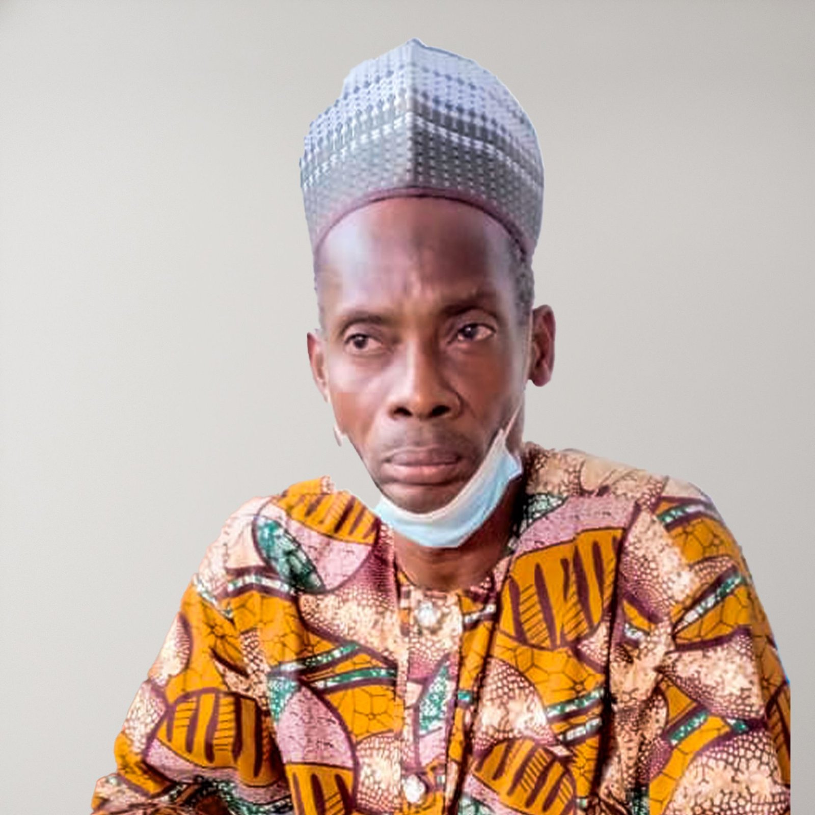 Baba tounde Ishola Chargé adjoint à l'organisation de l'information de la collectivité SANOUSSI